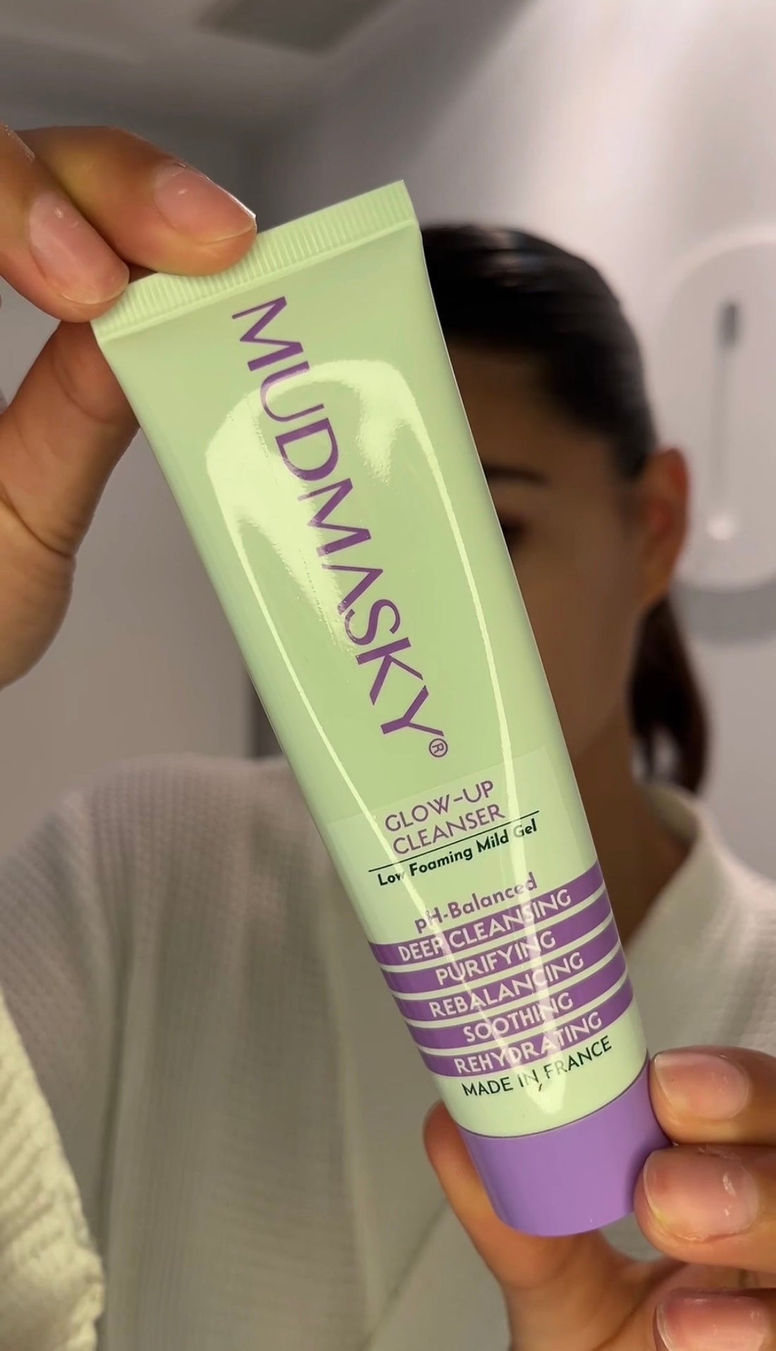 Waarom een cleanser onmisbaar is na make-up verwijderen
